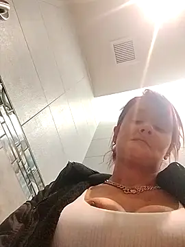 Snapshot of ASH_Blondie_Slut chatting on 03.29.26 ASH Blondie Slut online show from 03.29.26