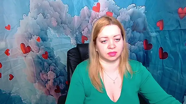 Snapshot of OliviaVerr chatting on 02.12.26 OliviaVerr online show from 02.12.26