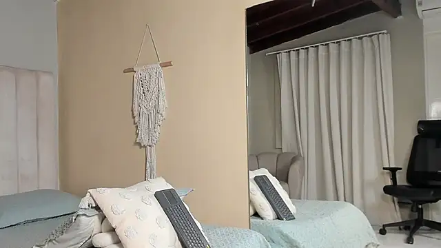 Snapshot of Thiago_moretti chatting on 02.11.26 Thiago moretti online show from 02.11.26