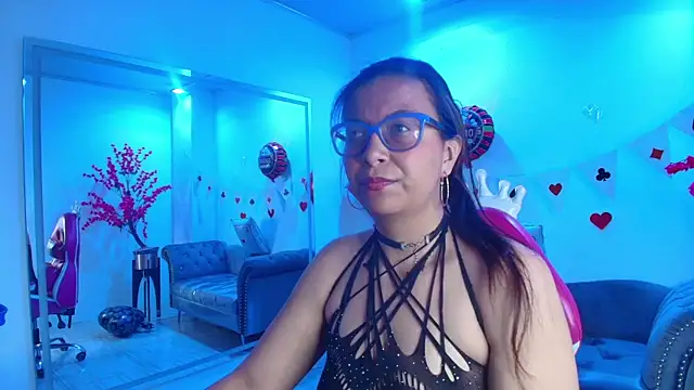 Snapshot of Amber__rouge chatting on 02.12.26 Amber rouge online show from 02.12.26