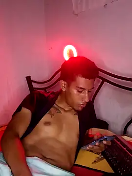 Moreno141224 online show from 04.13.26