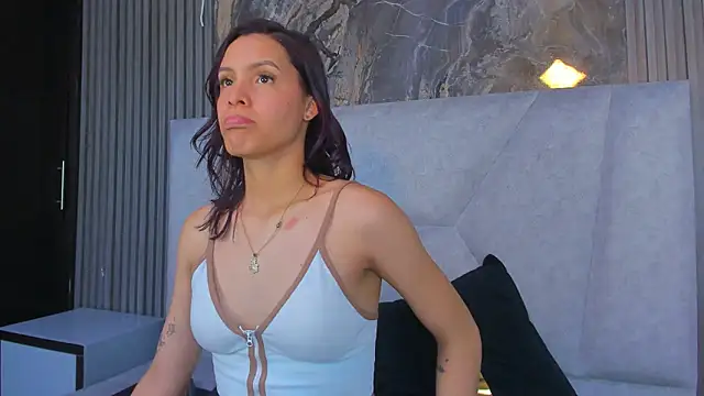 GraceAlexa12 online show from 04.22.26