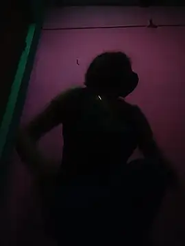 larahotg online show from 01.18.26