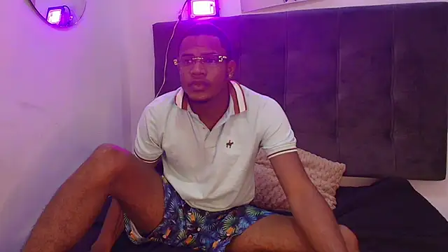 Latinblack 98 online show from 01.11.26