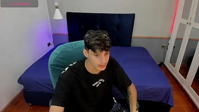 Nick Alejandro online show from 01.10.26