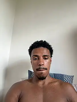 Snapshot of LorenzoBlack27 chatting on 03.14.26 LorenzoBlack27 online show from 03.14.26