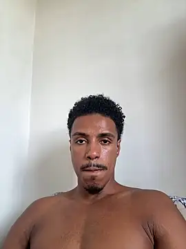 Snapshot of LorenzoBlack27 chatting on 03.20.26 LorenzoBlack27 online show from 03.20.26