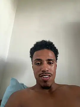 Snapshot of LorenzoBlack27 chatting on 03.22.26 LorenzoBlack27 online show from 03.22.26