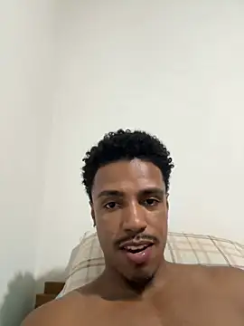 Snapshot of LorenzoBlack27 chatting on 03.25.26 LorenzoBlack27 online show from 03.25.26