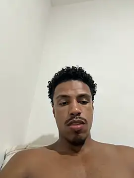 Snapshot of LorenzoBlack27 chatting on 03.27.26 LorenzoBlack27 online show from 03.27.26