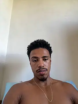 Snapshot of LorenzoBlack27 chatting on 03.28.26 LorenzoBlack27 online show from 03.28.26