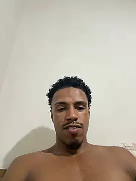 Snapshot of LorenzoBlack27 chatting on 04.07.26 LorenzoBlack27 online show from 04.07.26