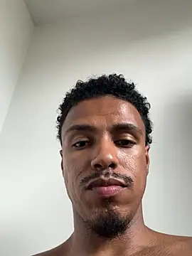 Snapshot of LorenzoBlack27 chatting on 04.11.26 LorenzoBlack27 online show from 04.11.26