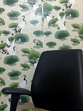 Attractive Queen  online show from 02.21.26