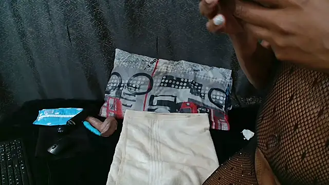 Amanda April online show from 03.29.26