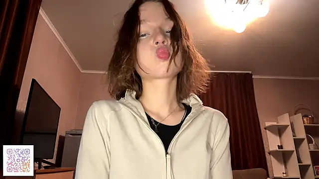 MarieHernandez online show from 01.12.26