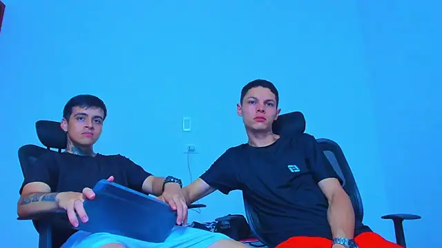 Thomas-Wil online show from 04.05.26