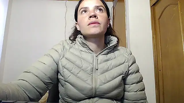 Snapshot of Shanel_Lozano chatting on 01.08.26 Shanel Lozano online show from 01.08.26