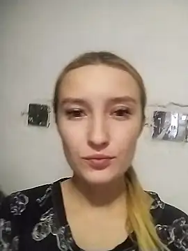 Olivia Kis online show from 01.08.26