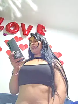 LunaRouuse  online show from 02.19.26