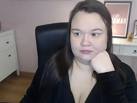 Snapshot of HollyDanceSoul chatting on 02.10.26 HollyDanceSoul online show from 02.10.26