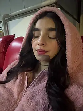 Snapshot of Abriil_cutee chatting on 05.16.26 Abriil cutee online show from 05.16.26