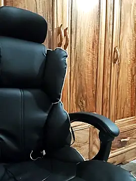 Snapshot of Myna_999 chatting on 03.18.26 Myna 999 online show from 03.18.26