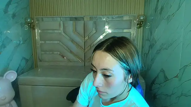 katalina r  online show from 03.06.26