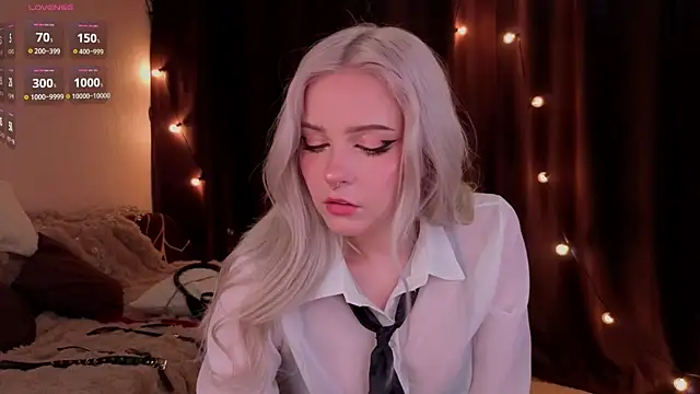 Snapshot of ShyniAlice chatting on 02.09.26 ShyniAlice online show from 02.09.26