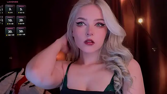 ShyniAlice online show from 03.13.26