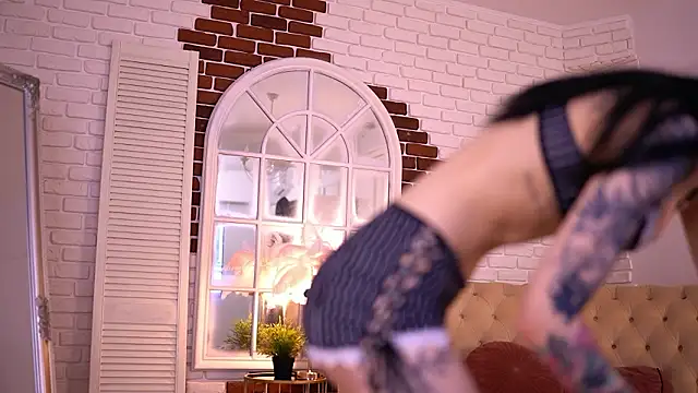 NyssaSky online show from 03.04.26