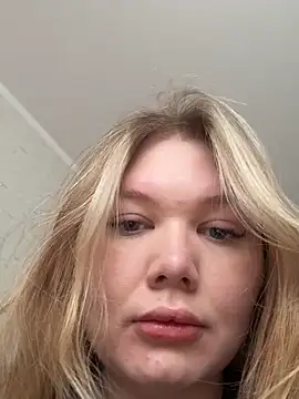 cutiejulie  online show from 02.06.26