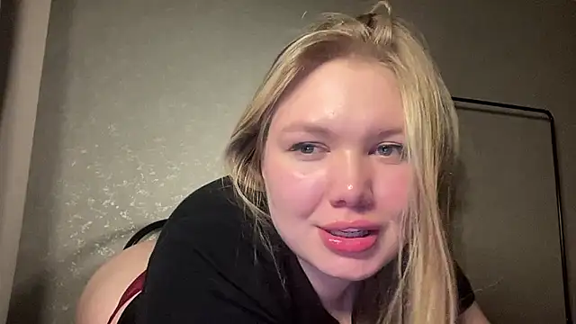 cutiejulie  online show from 02.16.26