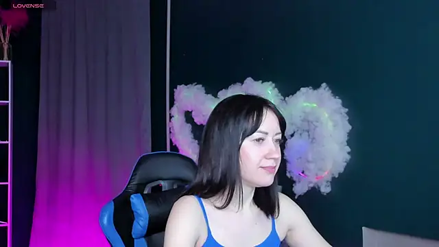 Amily Warren online show from 03.06.26