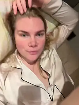 SexyBlondJoanna online show from 02.10.26