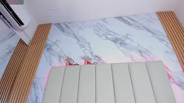 Snapshot of emily_nova_ chatting on 03.08.26 emily nova online show from 03.08.26