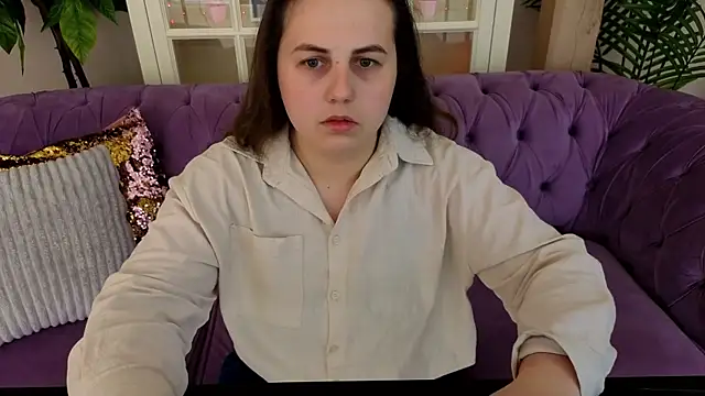 Snapshot of MikaFoxy chatting on 04.07.26 MikaFoxy online show from 04.07.26