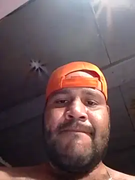 Snapshot of Guanatos13 chatting on 02.06.26 Guanatos13 online show from 02.06.26