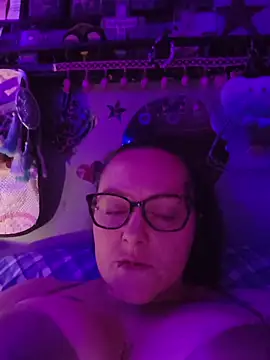 Snapshot of DisireAfterDark chatting on 03.03.26 DisireAfterDark online show from 03.03.26