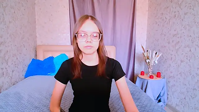 LolliStrawberry online show from 04.09.26