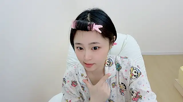 Onefiona online show from 04.17.26