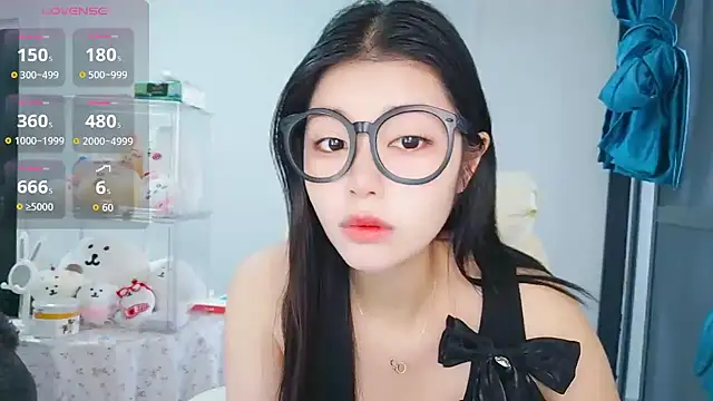 -XiaoYu-777 online show from 04.10.26