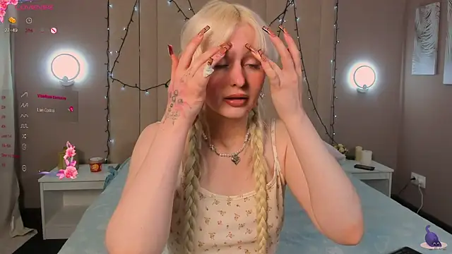 AdeleSilvy online show from 04.11.26