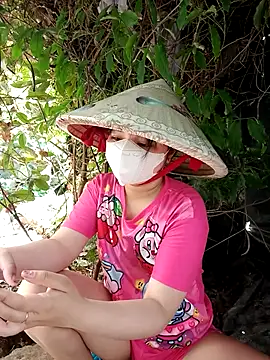 Snapshot of EnzxMoon02 chatting on 02.01.26 EnzxMoon02 online show from 02.01.26