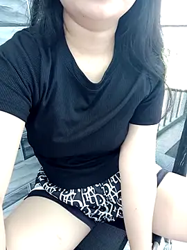 Snapshot of EnzxMoon02 chatting on 03.11.26 EnzxMoon02 online show from 03.11.26