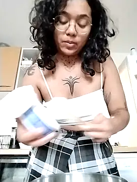 therealsun8 online show from 04.10.26