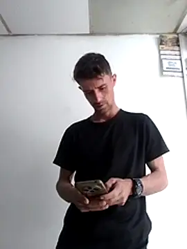 torvyHot online show from 04.10.26