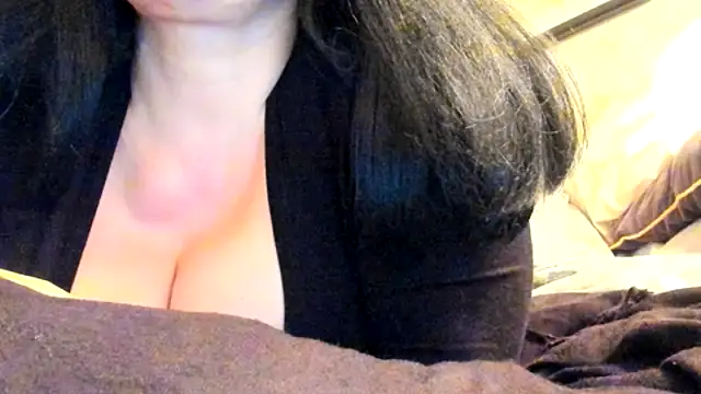 ChristieCru online show from 01.15.26