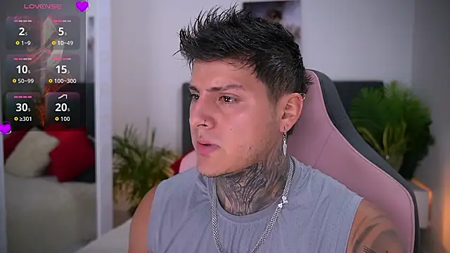 Snapshot of goldenatlasX chatting on 02.15.26 goldenatlasX online show from 02.15.26