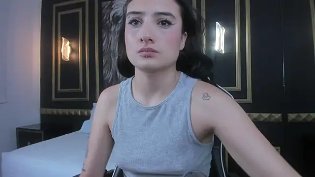 Snapshot of emma_hiltonn_ chatting on 02.25.26 emma hiltonn online show from 02.25.26